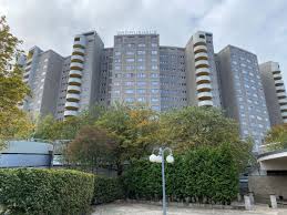 Jetzt wohnung mieten mit 2 bis 2,5 zimmer! 615 Wohnungen Degewo Ubernimmt Gropiushaus Wbm Kauft In Friedrichshain Bundesbaublatt