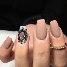100 Ideas Para El Diseno De Unas Con Piedras Trendy En 2017