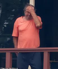 Jack Nicholson, 85, looks disheveled