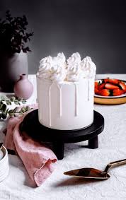 Layer Cake Facon Fraisier Gourmand Et Savoureux Recette Idee Gateau Recette Wedding Cake Pate A Sucre Facile