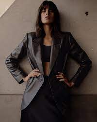 Pin By Xelastudio On Bosq Blazer Viktoria Woods Fashion