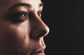 Setelah aku sehat dan kembali dari rumah sakit membawa bayiku, dan bayiku berusia 1 tahun, dengan lembut suamiku tatapan matanya, kumengerti apa maunya. Tentang Kehilangan Halaman All Kompas Com