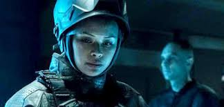 The first couple of episodes are slower because there are a lot of world building to do and character to present. The Expanse Staffel 5 Wann Geht Die Sci Fi Serie Bei Amazon Weiter