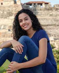 Recientemente, el piloto apareció en una atrevida escena de amar y vivir. Ana Maria Estupinan Telenovela Database Wikia Fandom