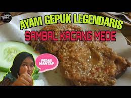 Siapa tak kenal dengan sambal khas padang yang satu ini dari rasa lumayan pedas dan gurih dengan bahan cabai atau cabe hijau makanpun jadi. Ayam Gepuk Pak Gembus Spesial Sambal Kacang Mede Kuliner Legendaris Youtube