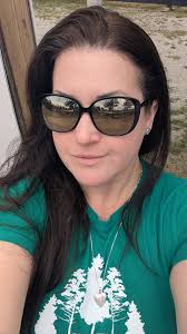 HELLO & WELCOME TO THE GROUP** 🎈I'm Favorite Grampy and I and my  grandkids, I mean minions, run this group. We are glad you joined our  Universal community. This community is