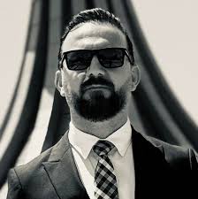 سالا ١٩٧٩ ێ ئيران ١-شه ھيدێ فە رماندە حازم جميل موسی ٢-محمد سليم بريفكى  ٣-شھاب ميرانی ھزار سلاڤ لسەر گیانێ پاکێ شەهیدێ نەمر ۆ دلسۆزێ رێبازا  کۆردایەتیێ شەهید حازم جميل موسی تەڤایا