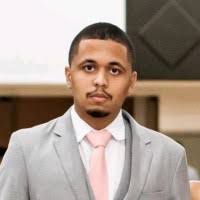 200+ perfis com “Alex Trindade”