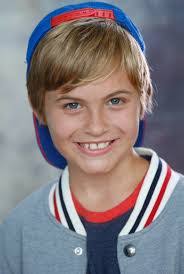 Arlo Larson's Instagram, Twitter & Facebook