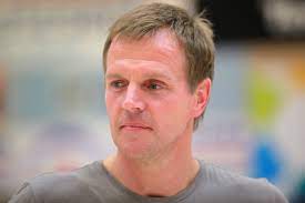 Coronabedingt gibt es prominente absagen, sodass bundestrainer alfred gislason neben andreas wolff und uwe gensheimer auf neue. Martin Heuberger Wikipedia