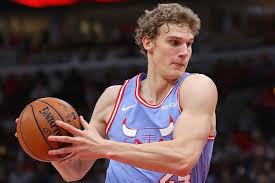Getty lauri markkanen #24 of the chicago bulls walks to the baseline during a game against the toronto raptors. Bulls And Lauri Markkanen Continue Contract Talks Chicago Sun Times