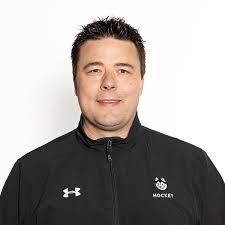 Huskies begin season chasing championship titles