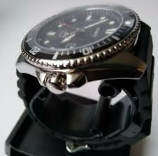 To dismiss this warning and continue to watch the video please click on the button below. Casio Duro Diver S Watch Bill Gates Brand New Uk Mdv106 1av Marlin Rare 200m Watchcharts