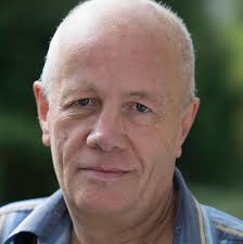 Gangster Reggie Kray should have been able to live his final years a free  man, according to his former probation officer