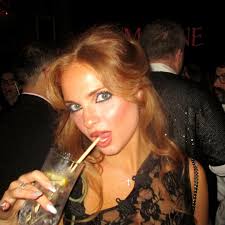 SONG OUT NOW. MUSIC VIDEO 3/28 Song Producers- EMRLD (@emrld30 ) & KINAHAU  (@kinahau_ ) Wardrobe Stylist- Julie Katz (@juliebkatzz ) Dance  Choreographer- Jacob Schmitt (@ja.schmitt ) Dancers- Filip Przybycień  (@filipprzybycien )