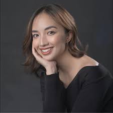 KARA DAVID AT LOLA PETRA, MULING NAGKITA MAKALIPAS ANG 10 TAON Taong 2015  nang bigyan ni dating Pangulong Noynoy Aquino ng parole si Lola Petra.  Makalipas ng ilang taong pagdadasal ng kanyang