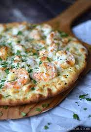 Shrimp Scampi Pizza Recipe In 2020 Easy Flatbread Recipes Shrimp Pizza Recipes