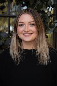 Lacey Wallace's Instagram, Twitter & Facebook