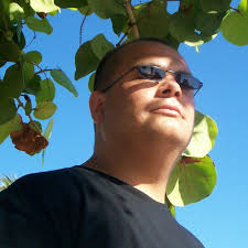 What are some suggestions for renting a pontoon boat for 10 people over the  4th of July?