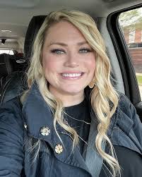 Lindsay Buckingham (@lindsaybuckinghamwkyc) • Instagram photos and videos