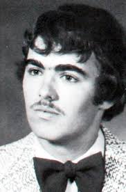 1975 SENIOR PICTURES