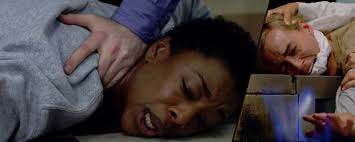 Red acquires a powerful ally. Orange Is The New Black En 10 Scenes Choc La Mort De Poussey S04e12 Allocine