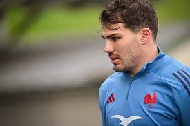 Ça progresse bien", rassure Antoine Dupont après sa rupture du ligament  croisé - L'Écho Républicain