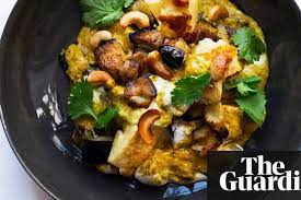 Nigel Slater S Paneer Cashew And Aubergine Korma Recipe The Guardian Uk Korma Recipe Paneer Curry Recipes Veggie Recipes
