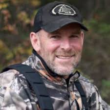 Joel Snow's Instagram, Twitter & Facebook