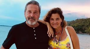 El dúo conformado por los hijos de ricardo montaner llega a lima para dar un concierto el 28 de julio junto. Ricardo Montaner Se Caso Por Sexta Vez Con Su Esposa