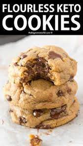 These Are The Best Keto Chocolate Chip Cookies Soft Chewy Flourless And Made With Just 4 Ingredients No Recetas De Postre Keto Postre Keto Facil Postre Keto