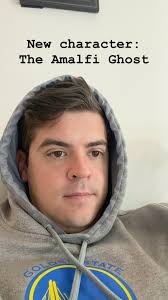 This character doesn’t have legs #amalficoast #characters