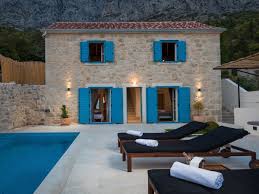 Feriehaus Kaliope Mit Pool Und Meerblick Terassenideen Ferienhaus Ferienhaus Am Strand