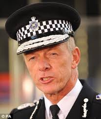 Check spelling or type a new query. Met Police To Get Rid Of Several Ranks Of Officers In Bid To Cut Costs Daily Mail Online