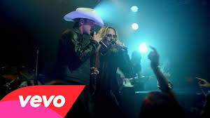 Check This Out Justin Moore Home Sweet Home Ft Vince Neil Pre Order The Album Nashville Outlaws A Tribute To Justin Moore Vince Neil Country Music Videos