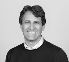 Albert Roesinger's Instagram, Twitter & Facebook