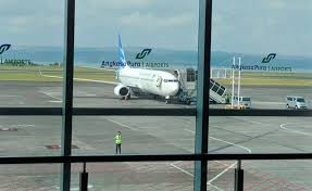 Bandara kuala namu twitter @kualanamukno official account kuala namu international. Gunung Sinabung Meletus Penerbangan Di Bandara Kualanamu Masih Normal Okezone News