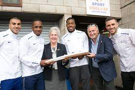 This includes sport, venue and competition management, ticket sales, all ceremonies and the queen's baton relay. Queen S Baton Relay Passes Through 2022 Commonwealth Games Bidding City Birmingham