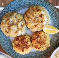 Place crab meat in a medium bowl and break up with a fork. 11 Crab Ideas Crab Recipes Seafood Recipes Recipes