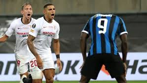 Romelu lukaku says the belgium players will kick the ball out of play in the 10th minute of their game against denmark so the stadium can pay tribute to christian eriksen with a mi. Prolific For Inter But Romelu Lukaku Fails Another Test Of Greatness In Europa League Final Sport360 News