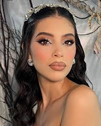 Gina Molina's Instagram, Twitter & Facebook