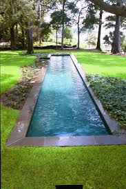 Kleinergarten 45 Schwimmbadideen Fur Ihren Kleinen Garten 22 In 2020 Kleiner Hinterhof Design Schwimmbader Hinterhof Kleiner Pool Design