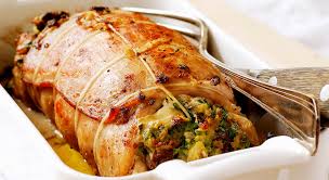 Coniglio disossato ripieno in porchetta. Arrosto Di Coniglio Tutto Il Gusto Del Coniglio Rolle Farcito Aia Food