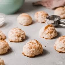 In a saucepan, mix together the cornstarch, sugar, and salt. Puerto Rican Recipe Simple Besitos De Coco Coconut Macaroons