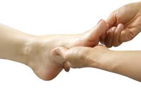 Possible causes, signs and symptoms, standard treatment options and means of care and support. Different Types Of Cysts Found On The Feet