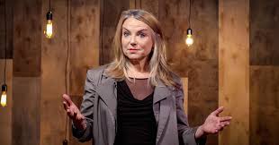 Als er in de zomer programma's worden herhaald, vraag dan mensen met een verhaal om hun favoriete kijkavond samen te stellen en de fragmenten van hun keuze toe te lichten in een goed gesprek. Esther Perel Het Geheim Van Verlangen In Een Langetermijnrelatie Ted Talk