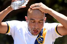 Cooler weather aids wildfire battle in Angeles National Forest and some  evacuations are lifted