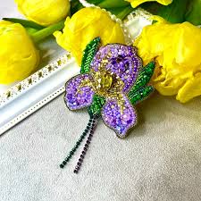 iris brooch