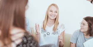 A global marketing director or an international marketing director job description will likely require more experience or a higher level of education compared to a marketing manager. Online Marketing Manager Stuttgart Mitte Verdure