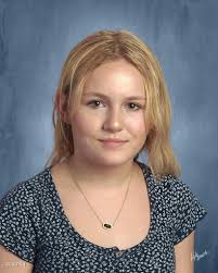 I wish they would change Eva's hair back. We can barely see her face